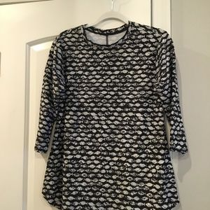 Southwind fish design 3/4 sleeve top